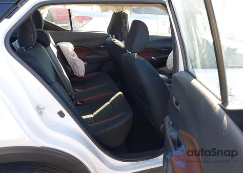 2024 Nissan Kicks Sr Xtronic Cvt z USA, uszkodzony, nr VIN 3N1CP5DV4RL534309